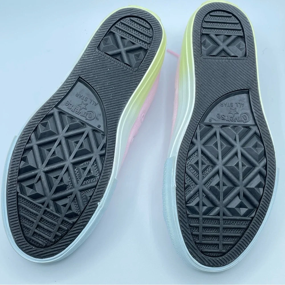 COPY - Low Top Converse